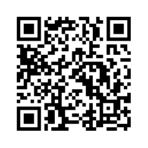 qr_code_zine_outside_world.png